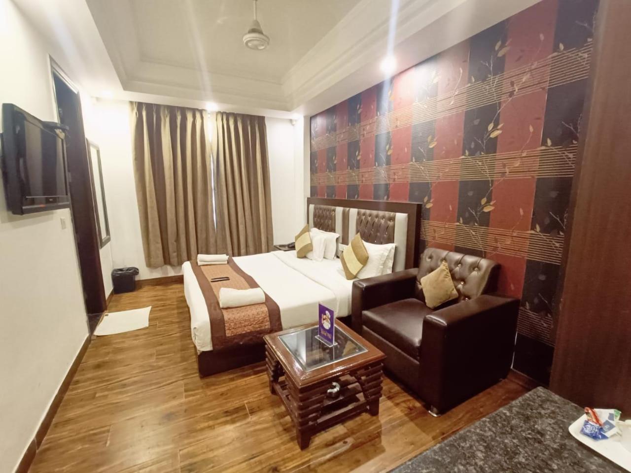 Hotel Waterfall Paschim Vihar Delhi Eksteriør bilde