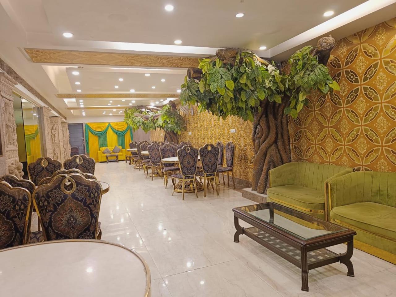 Hotel Waterfall Paschim Vihar Delhi Eksteriør bilde